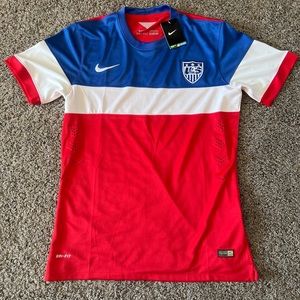 Brand New with tags USMNT 2014 Authentic Jersey Mens XL perfect condition